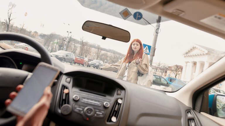 What To Do If You’re Injured by a Distracted Driver